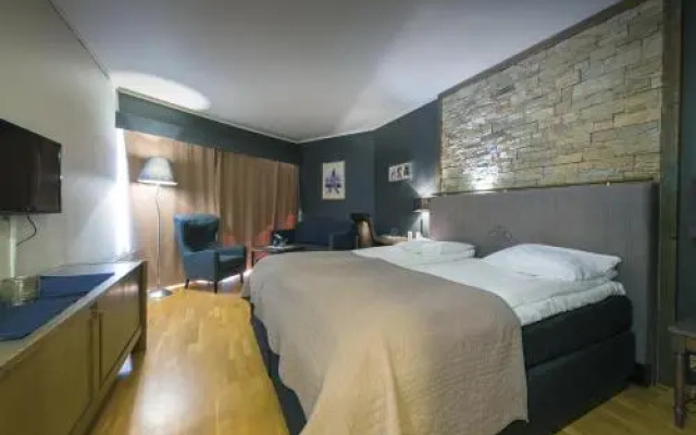 Pers Hotel