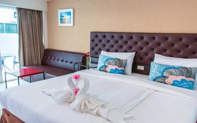 Villa Pool Lay Resort Pattaya