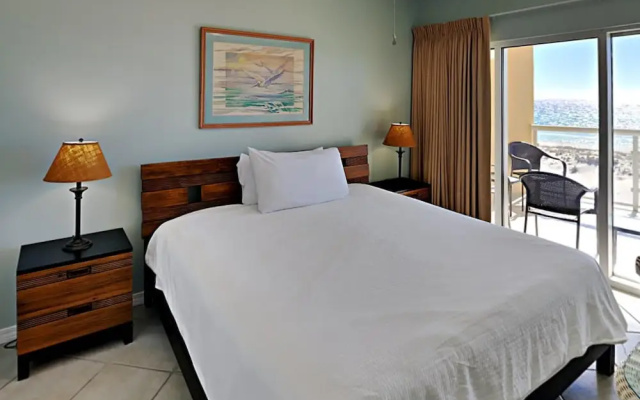 Emerald Isle Pensacola Beach by Southern Vacation Rentals