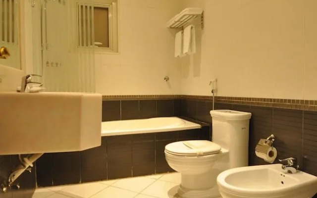 Nelover Hotel Al Rawdah