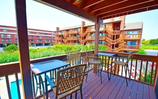 Sunset Landing 24 2 Bedroom Townhouse by RedAwning