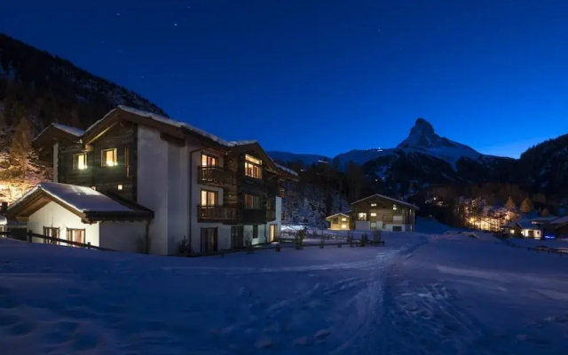 Chalet Shalimar Apartment Furi