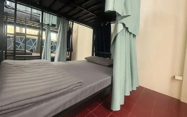 Indian Bites Hostel