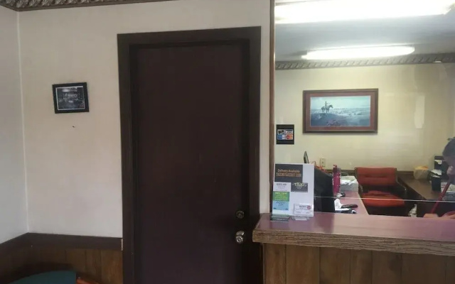 Midway Budget Inn