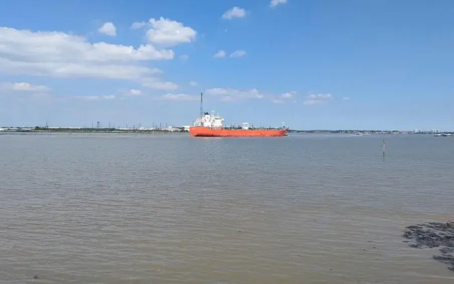Greenhithe Flat-kent- 20 Mins to London-petsok