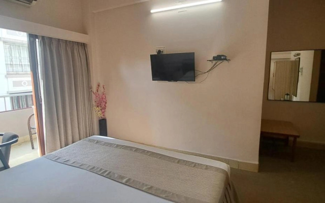 Swaroop Hotel