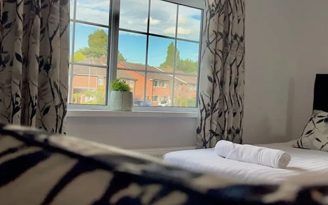 The Cheshire Gathering - Hot Tub 8 Bedroom