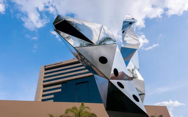 Hyatt Regency Merida Hotel вид на фасад