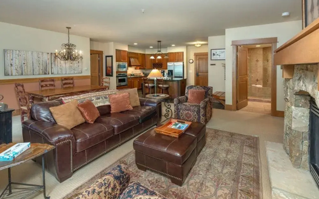 Lone Eagle #3020 - 2 Br Condo