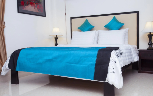 Homefeel CS Hotel