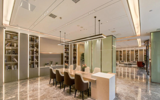 Lavande Hotel (Wuhan Optics Valley Technology Convention and Exhibition Center)