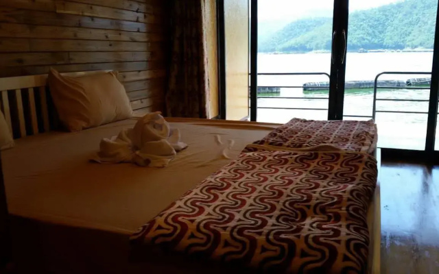 Siam Silver Lake Resort