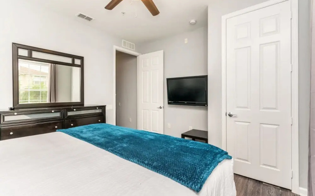 4840 Cayview Avenue #303