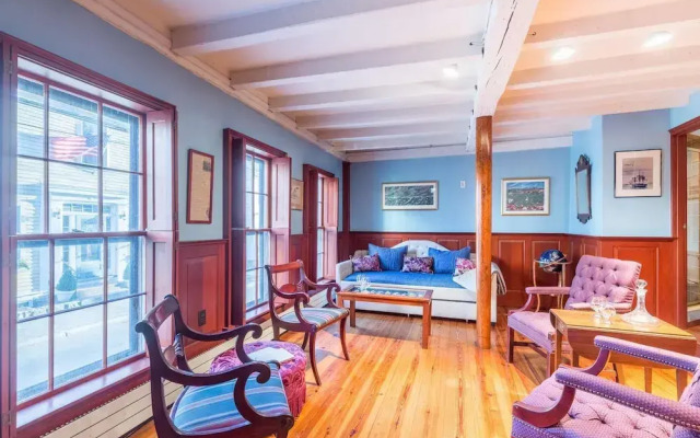 Rockmere Inn