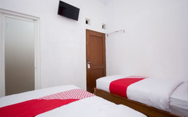 Oyo 653 Ki Agung Prestise 2