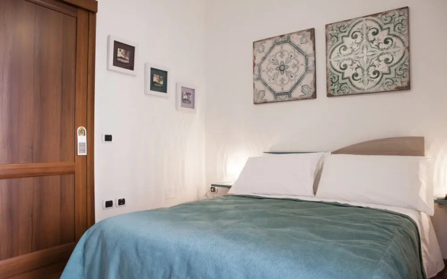 Isa Guest Rooms