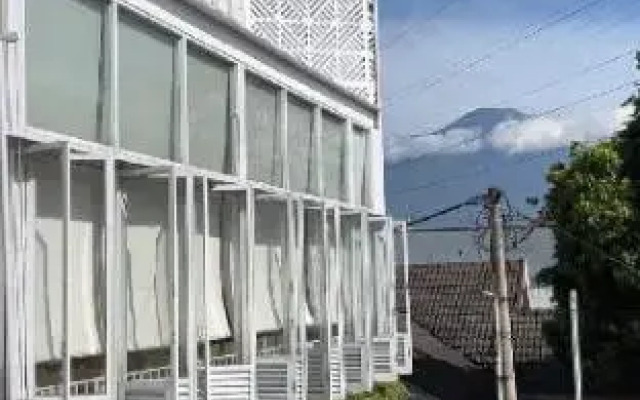 Wisata Niaga Campus