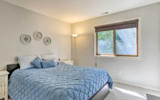 Gorgeous Vernon Township Condo w/ Balcony!