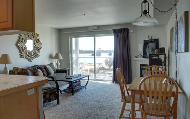 Waters Edge 112 - 1 Br Condo