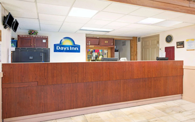 Days Inn by Wyndham St. Louis Lindbergh Boulevard