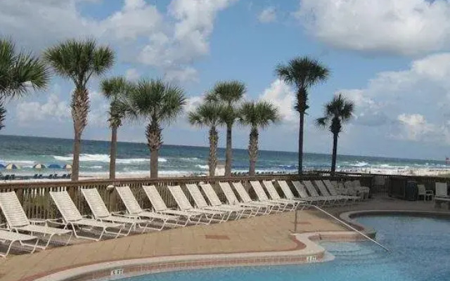 Hidden Dunes Condominiums