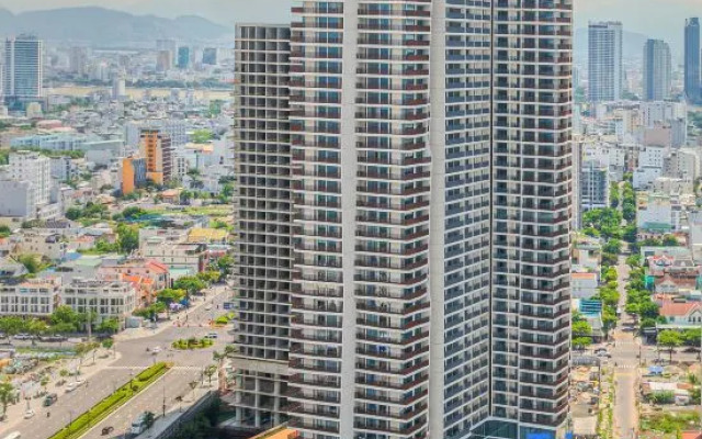 DiStay Beachfront Suites - Wyndham Soleil Da Nang