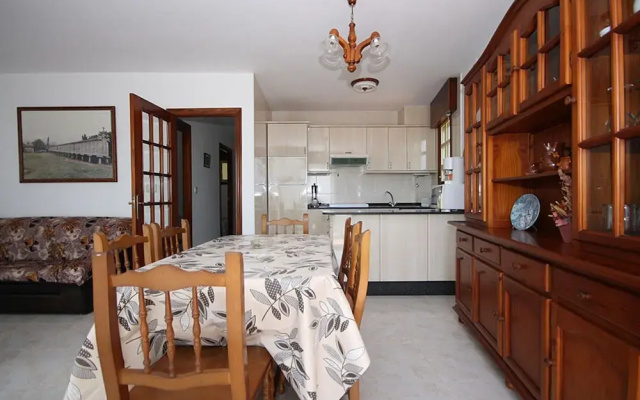Apartment - 2 Bedrooms with Sea views - 102002