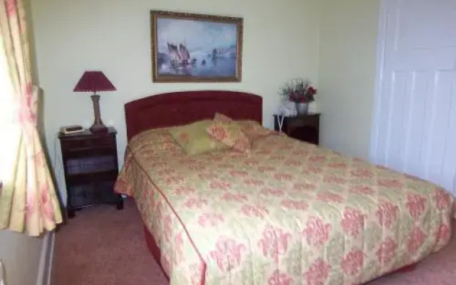Pincents Manor Hotel