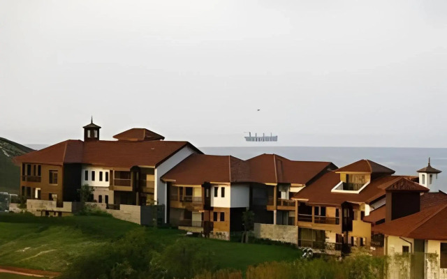 Thracian Cliffs Owners Apartments