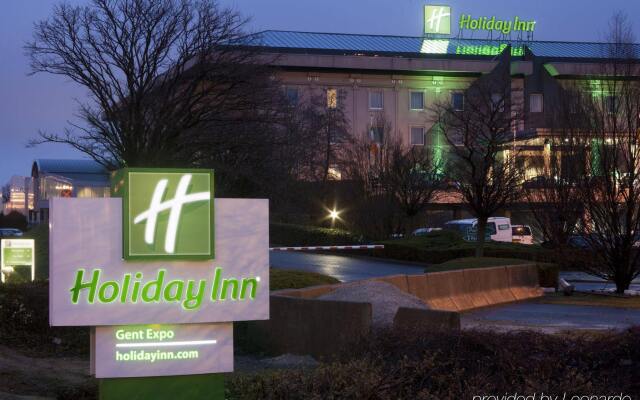 Отель Holiday Inn Gent Expo вид на фасад