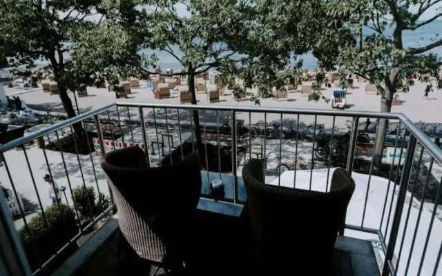 Heikendorf by Belvilla Double Room With Sea View