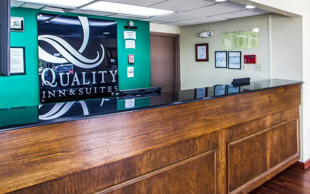 Quality Inn & Suites Franklin