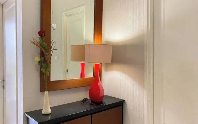 Modern Look 1BR Apartment at Silkwood Residence