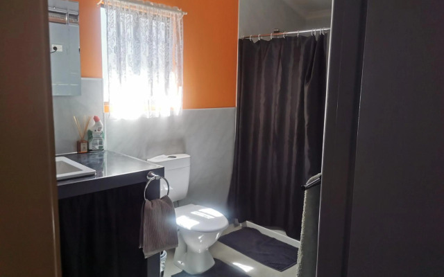 Chrissie's Dongara - Pet Friendly