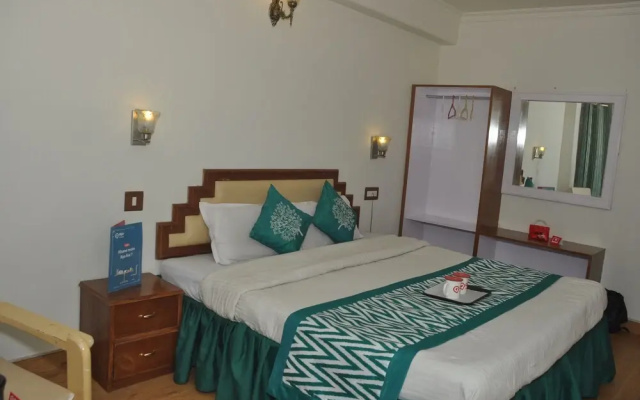 OYO 1636 Hotel Rahat Regency
