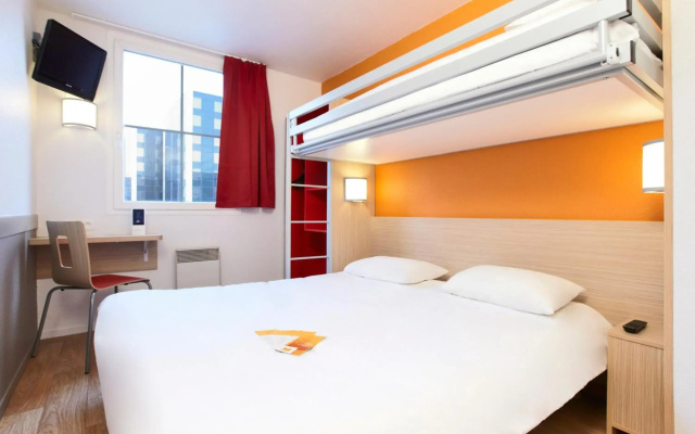 Kyriad ECO - Suresnes - La Défense