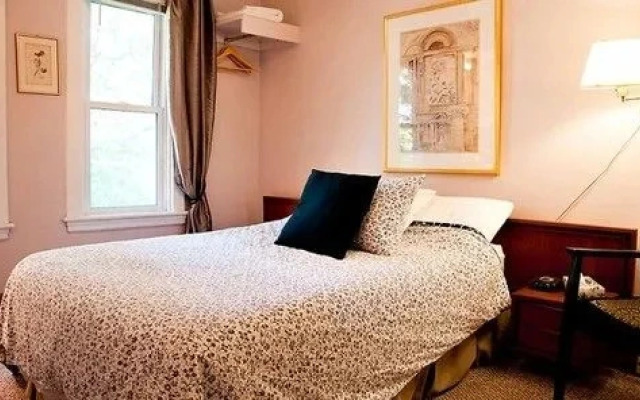 Homestead House B&B
