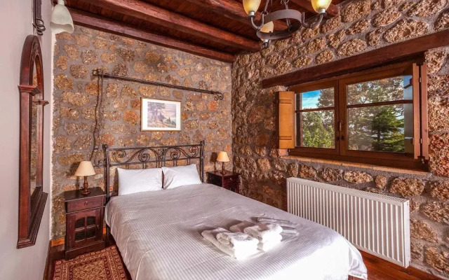 Pera Alonia Guest House