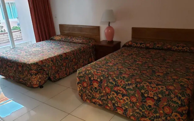 Royal Century Hotel