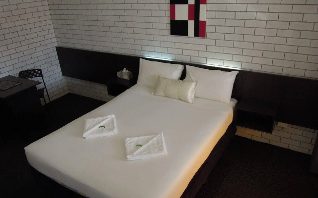 Jackaroo Apartments