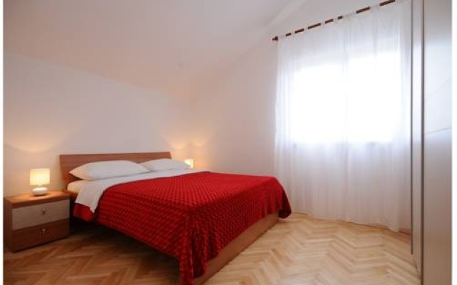 Apartments Pralija