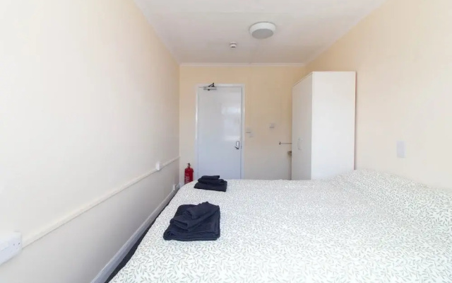 Brookvale Guest House Room 11