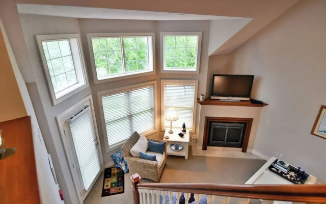 Unit 207 2 Bdrm/ 2 BA