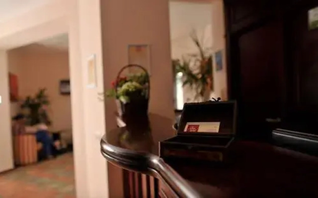 Zan Hotel