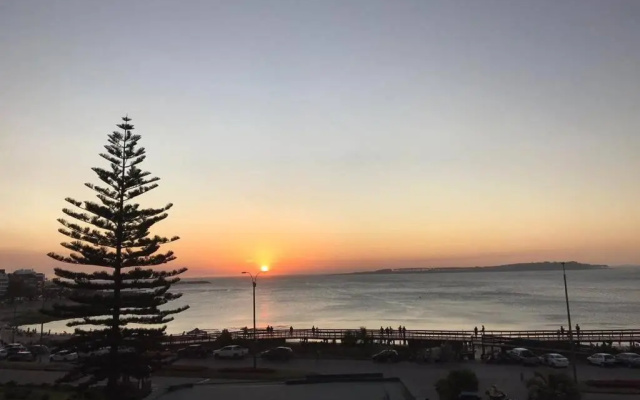Apartamento en Edificio Vanguardia frente al mar