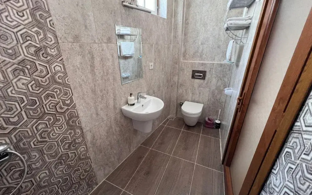 Demiröz Konak Otel