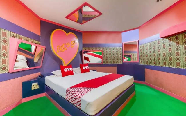 OYO 764 Let’s Go Hotel