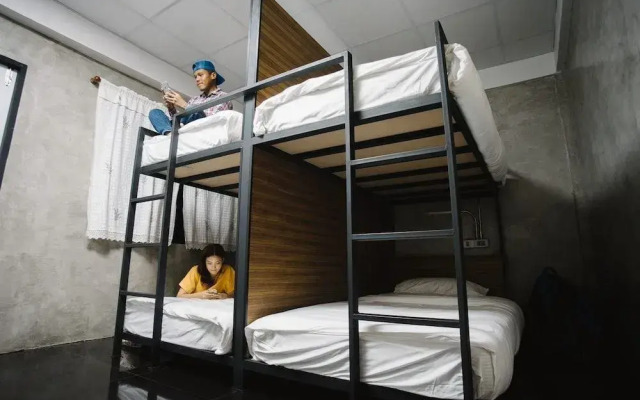 Baan Lung Poshtel - Hostel