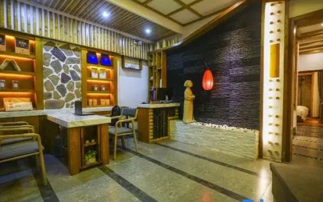 Yinlu Boutique Hostel