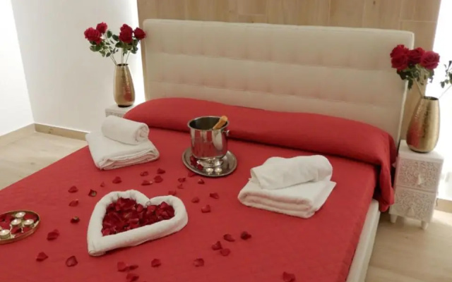 Caserta Royale Suite (Adults Only)